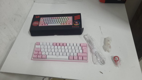 REDRAGON FIZZ RGB PEMBE KLAVYE K617-RGB WP(OUTLET)
